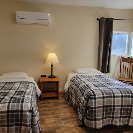 Little River Inn Motel Leon Dış mekan fotoğraf