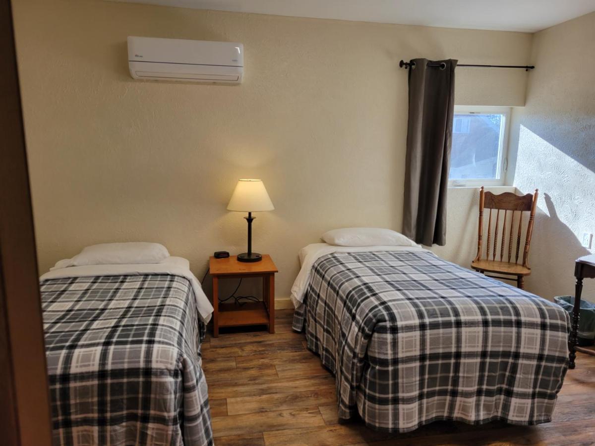 Little River Inn Motel Leon Dış mekan fotoğraf